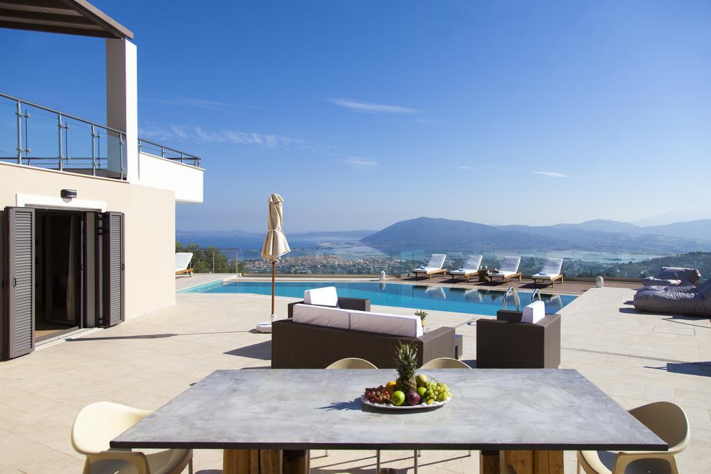 Alivia Lefkas Luxury Villas Apolpaina Eksteriør bilde