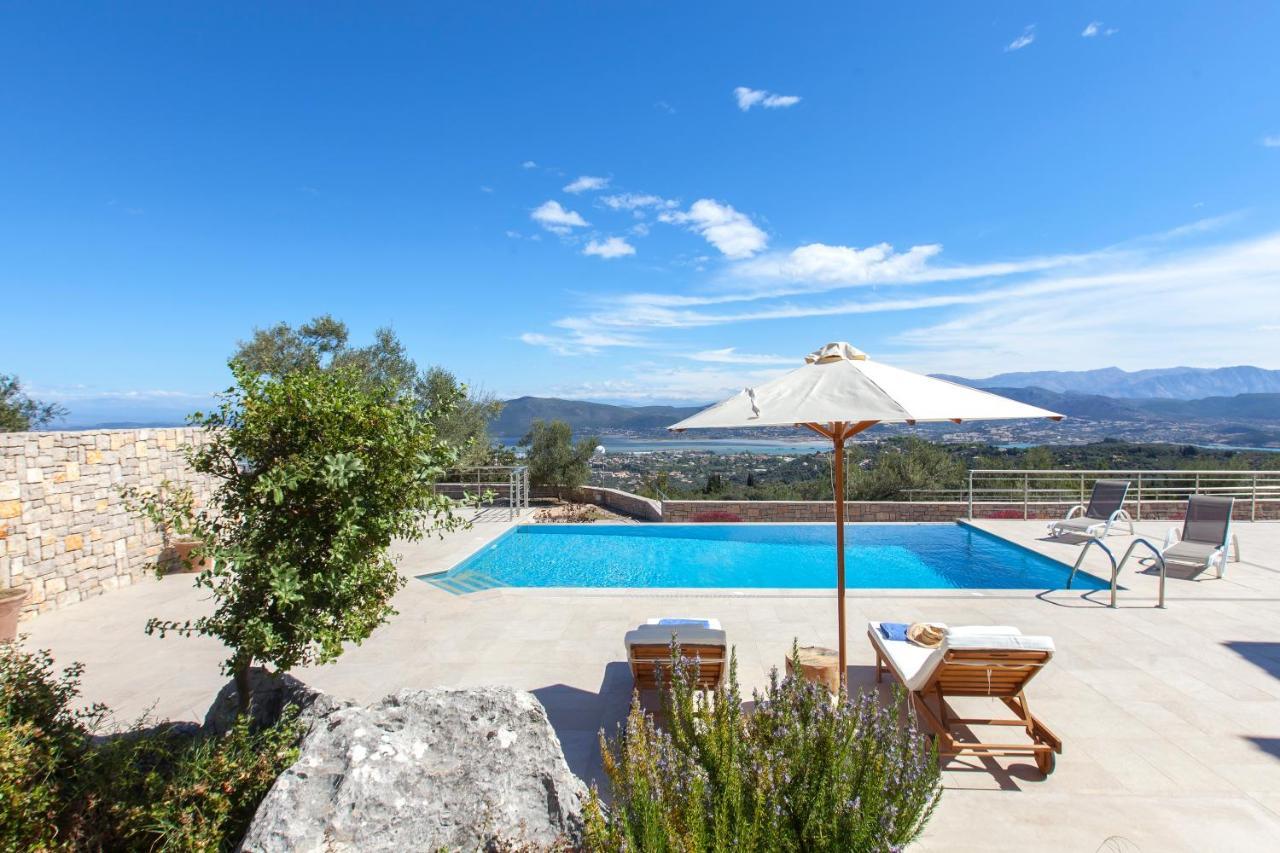 Alivia Lefkas Luxury Villas Apolpaina Eksteriør bilde